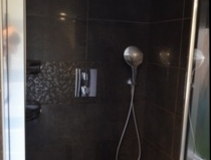 douche-italienne-a-robinetterie-encastree